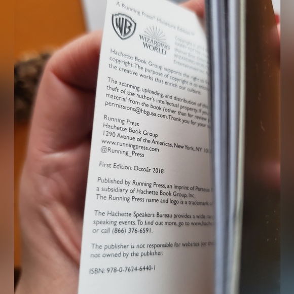 Harry Potter light up castle, booklet and magazine - Picture 6 of 13